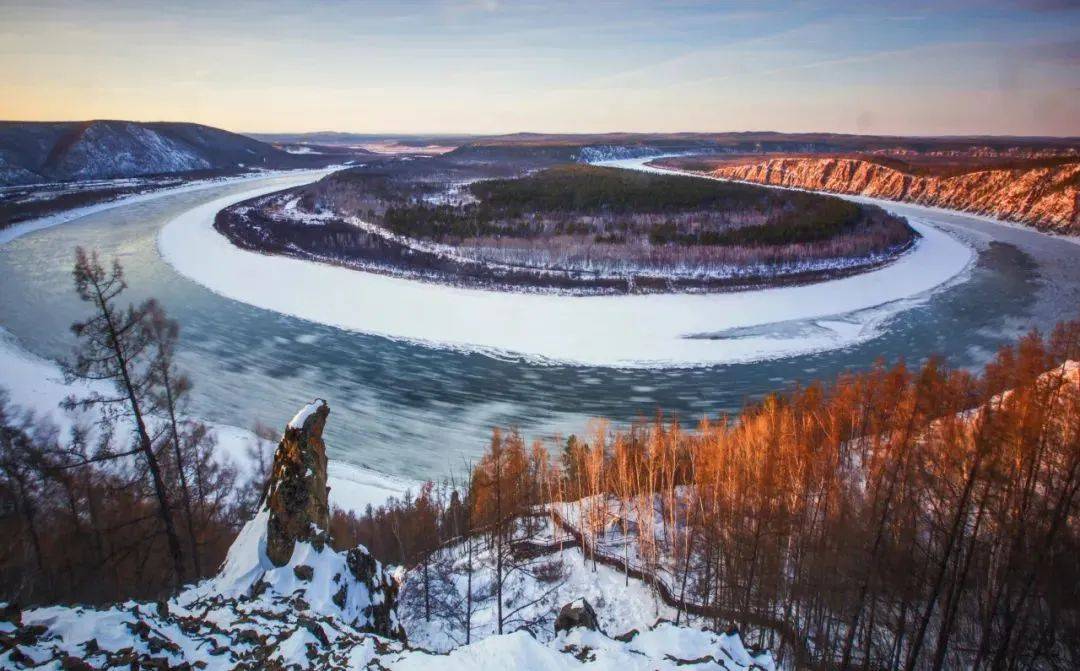 冰封黑龙江，坚毅身影舞动冰雪之梦